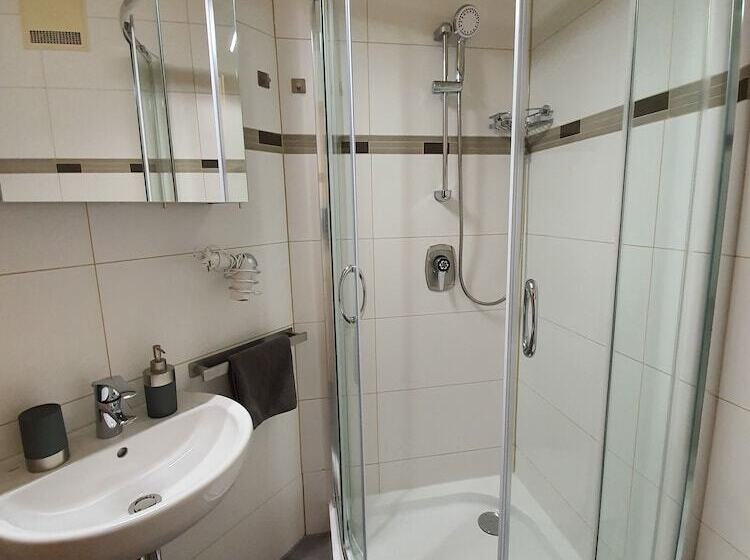 غرفة قياسية, Reinhardshäusle Pension & Wellness