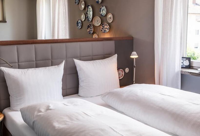 Quarto Comfort, Romantikhotel Rebstock Art & Design