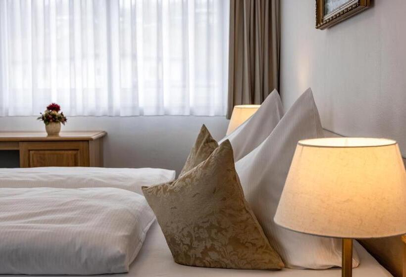 Номер Deluxe, Schwabenwirt