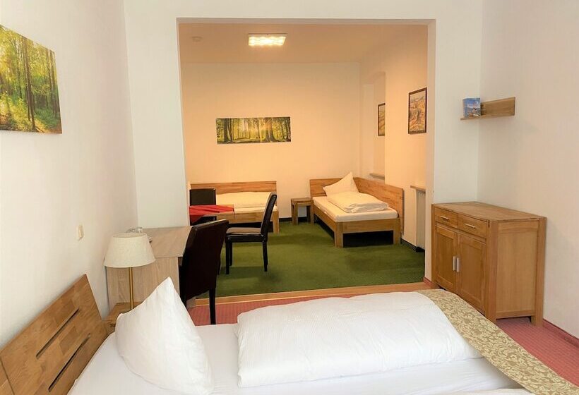 Четырехместный Номер Стандарт, Schwabenwirt