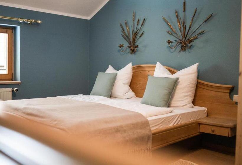 复式房间, Tegernseer Hof