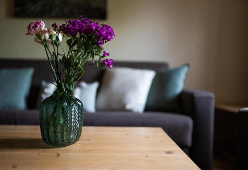 复式房间, Tegernseer Hof