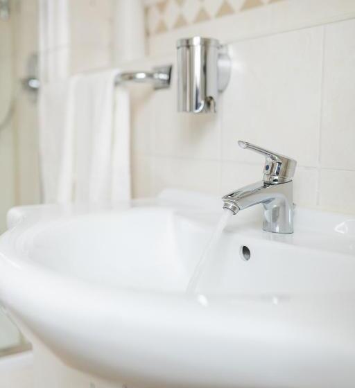 家庭间, Tegernseer Hof