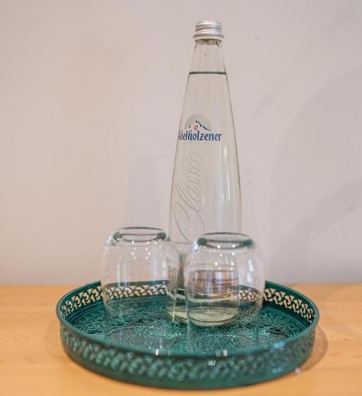 家庭间, Tegernseer Hof