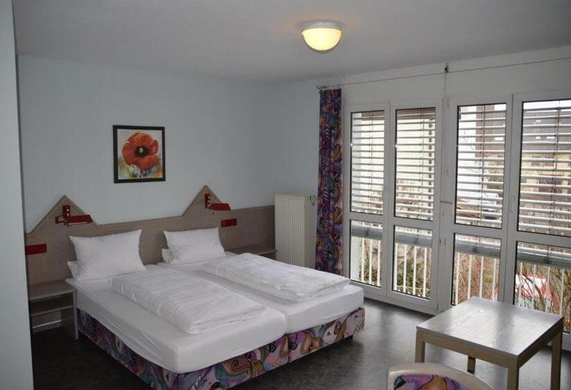 Номер Стандарт, Gästehaus Linde, Hotel Garni