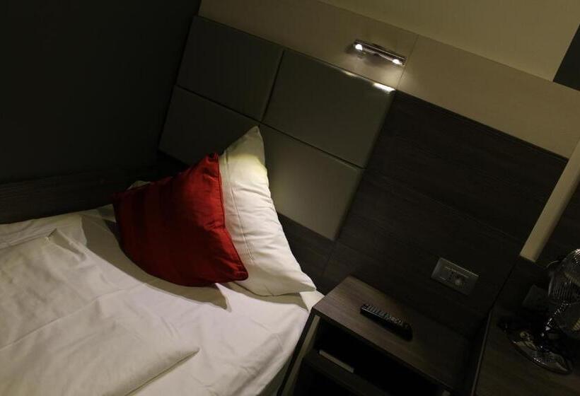 Номер Стандарт Индивидуальный, Rheinhotel Lilie