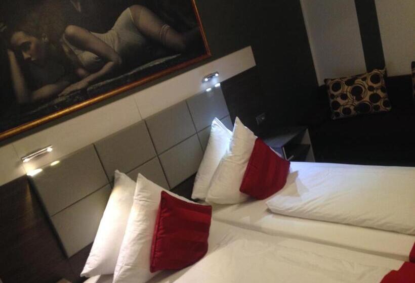 Номер Стандарт Вид на Реку, Rheinhotel Lilie