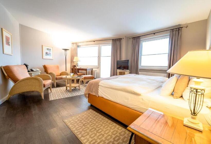 جناح جونيور, Romantischer Winkel Roligio & Wellness Resort