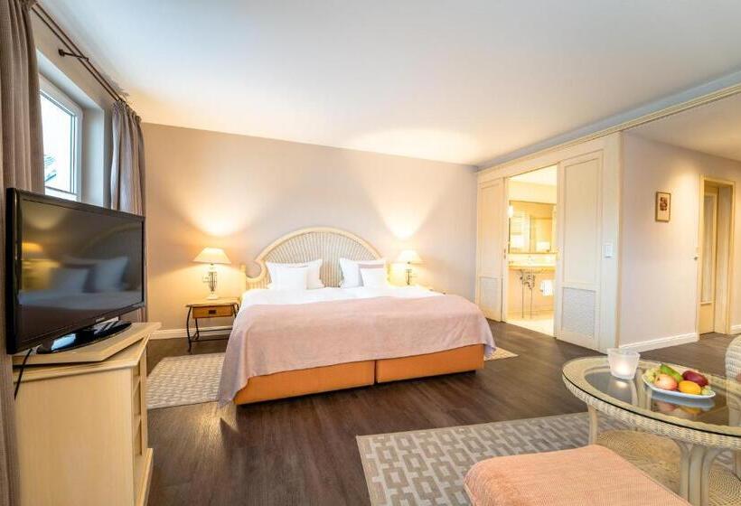 جناح جونيور, Romantischer Winkel Roligio & Wellness Resort