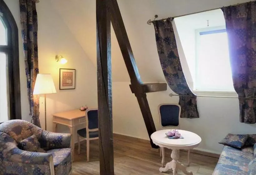 スイート, Schlossberg Hotel Garni