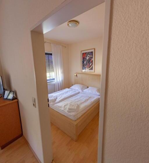 패밀리 아파트, West Hotel An Der Sächsischen Weinstrasse