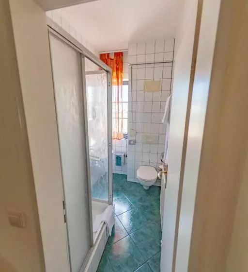 家族用アパートメント, West Hotel An Der Sächsischen Weinstrasse