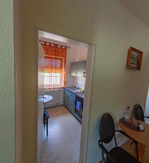 패밀리 아파트, West Hotel An Der Sächsischen Weinstrasse