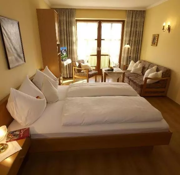 Huoneisto 1 Makuuhuone, Xundheits Hotel Garni Eckershof