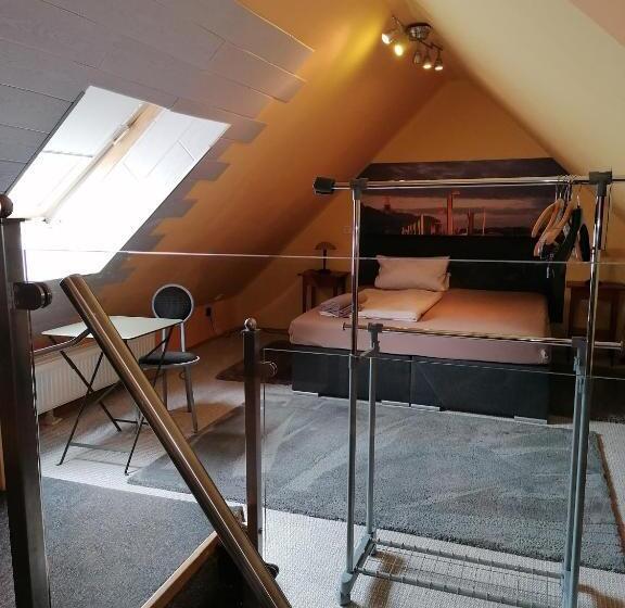 חדר סטנדרט יחיד, Pension Riverside In Leverkusen Hitdorf Am Rhein Zentral An Der A1 Und 59