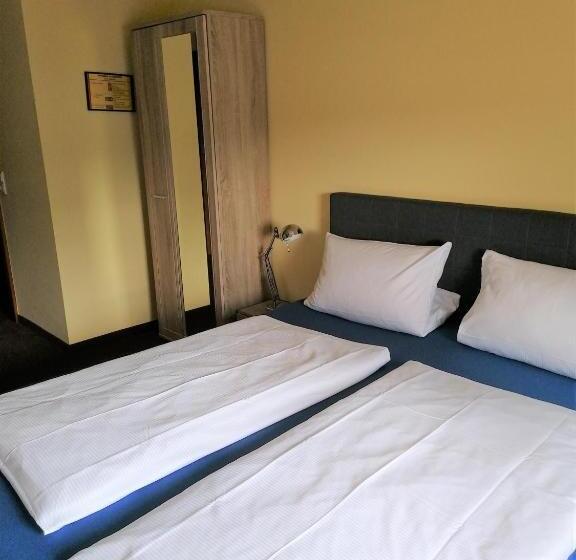 חדר סטנדרט, Pension Riverside In Leverkusen Hitdorf Am Rhein Zentral An Der A1 Und 59