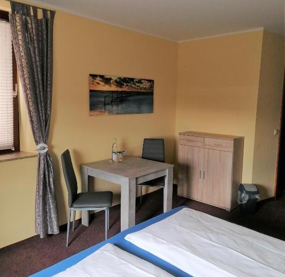 חדר סטנדרט, Pension Riverside In Leverkusen Hitdorf Am Rhein Zentral An Der A1 Und 59