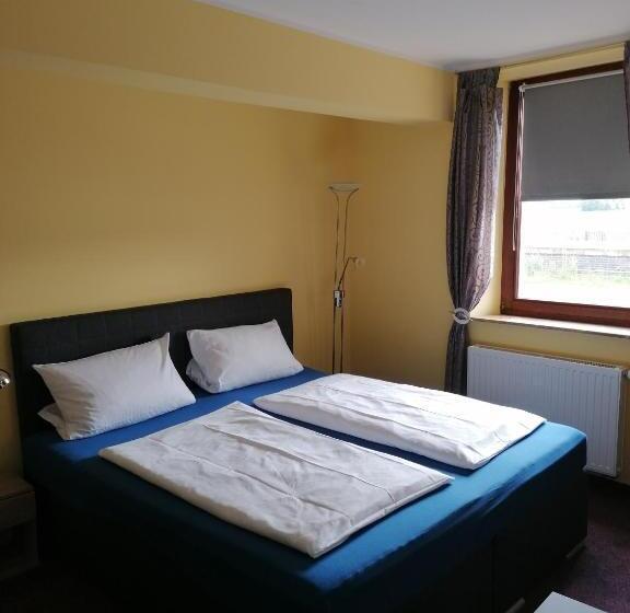 חדר סטנדרט, Pension Riverside In Leverkusen Hitdorf Am Rhein Zentral An Der A1 Und 59