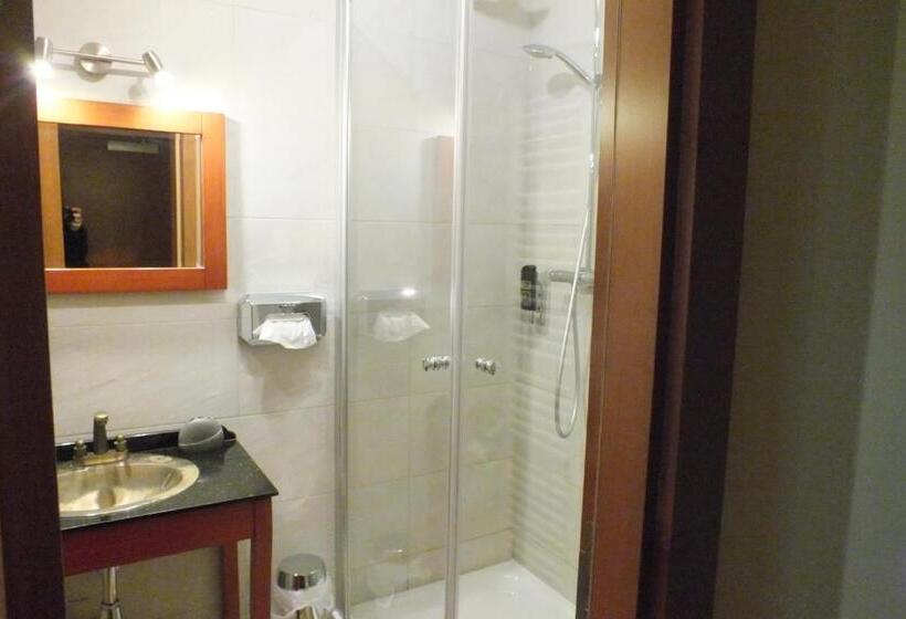 חדר סטנדרט, Pension Riverside In Leverkusen Hitdorf Am Rhein Zentral An Der A1 Und 59