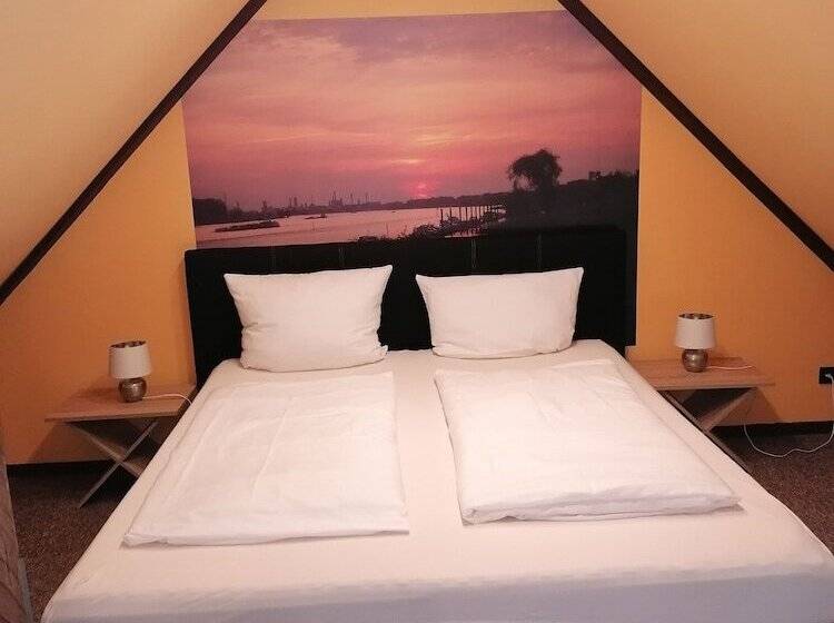 חדר סטודיו סטנדרד, Pension Riverside In Leverkusen Hitdorf Am Rhein Zentral An Der A1 Und 59