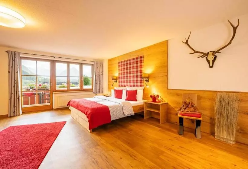 سوییت جونیور, Familien  Und Wellnesshotel Viktoria