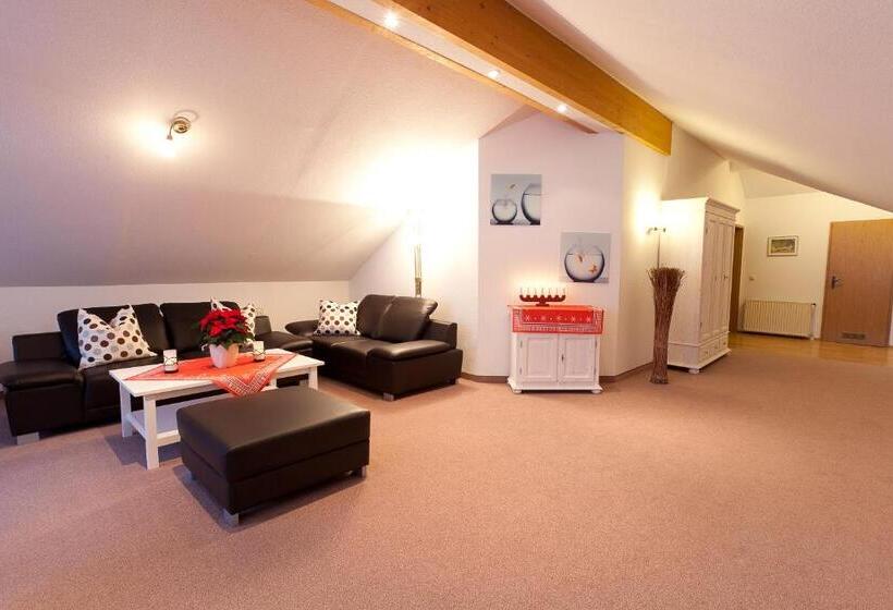 سوئیت مدیریتی 2 خوابه, Familien  Und Wellnesshotel Viktoria