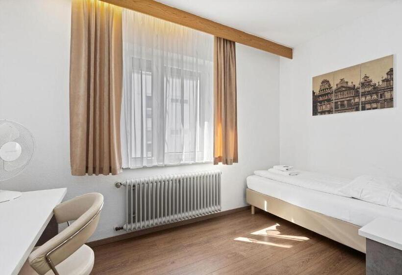 Номер Стандарт Индивидуальный, Adler