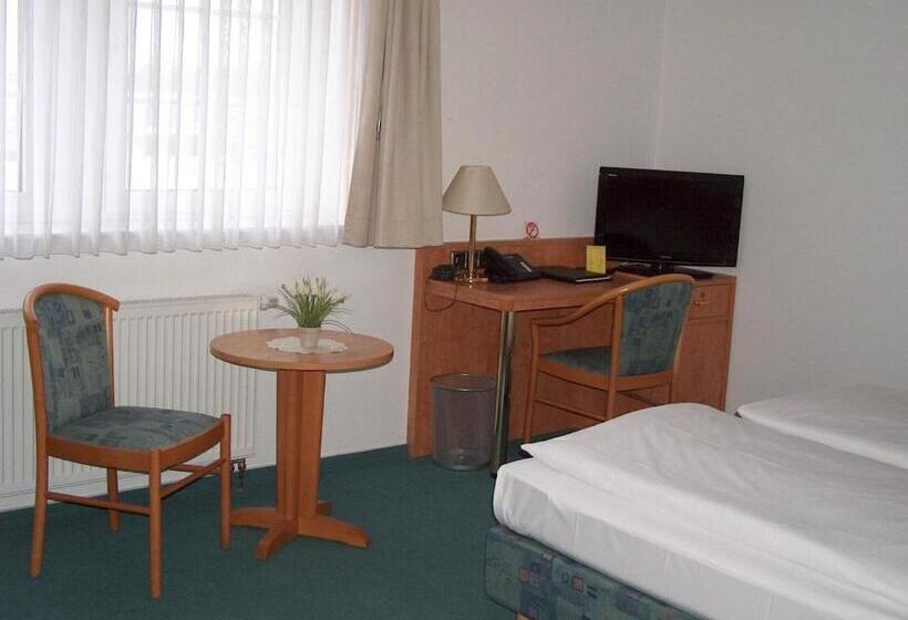 غرفة قياسية, Alter Dorfkrug Am Kanal