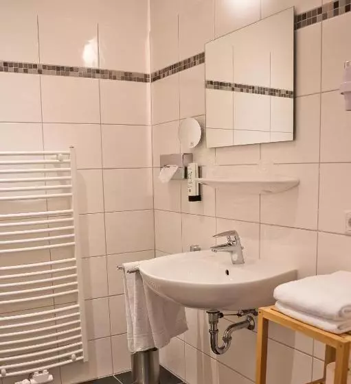 コンフォートルーム, Amedia Express Bielefeld, Trademark Collection By Wyndham
