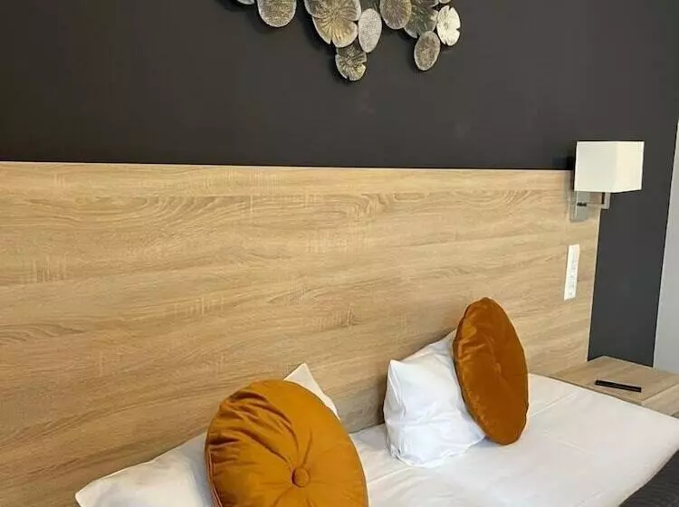 Standard-huone, Denner