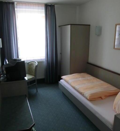 חדר סטנדרט יחיד, Eigen