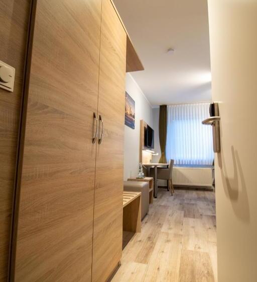 اتاق استاندارد, Fallersleber Spieker