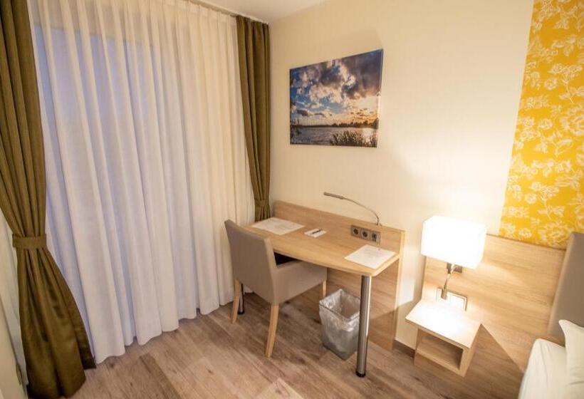 اتاق سوپریور خانوادگی, Fallersleber Spieker