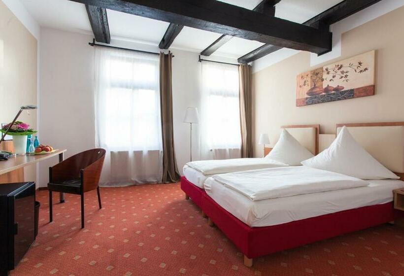 غرفة قياسية فردية, Halberstädter Hof