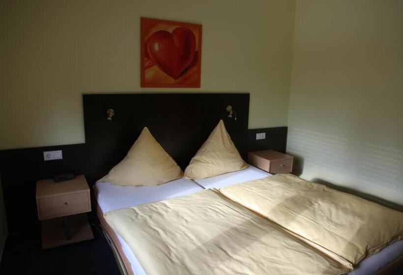 Классический Номер, Breer S