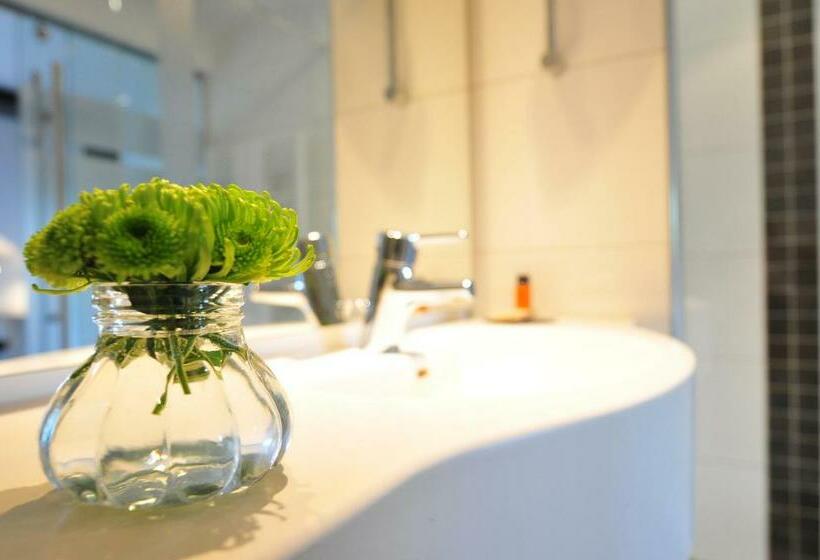 스탠다드 룸, Im Wigbold