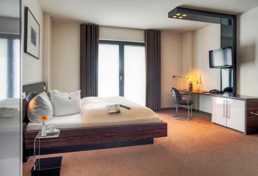 스탠다드 룸, Im Wigbold