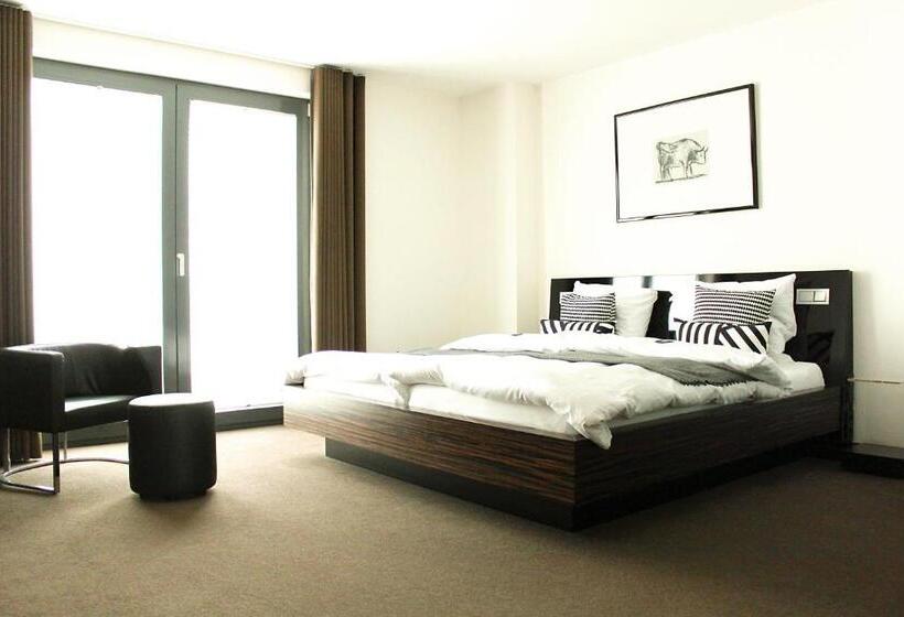 스탠다드 룸, Im Wigbold