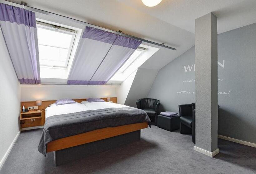 Quarto standard, Keil