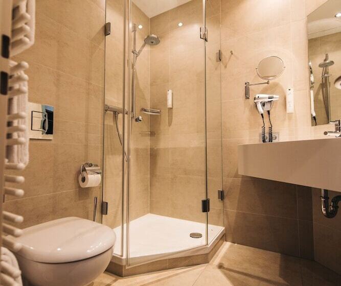 스탠다드 룸, Kocks Am Muhlenberg