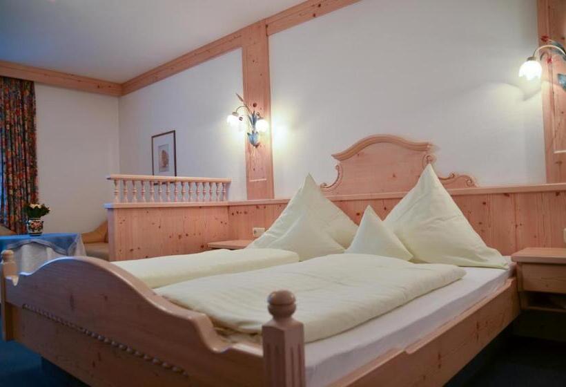 Номер Стандарт с Балконом, Restaurant Alpenhof