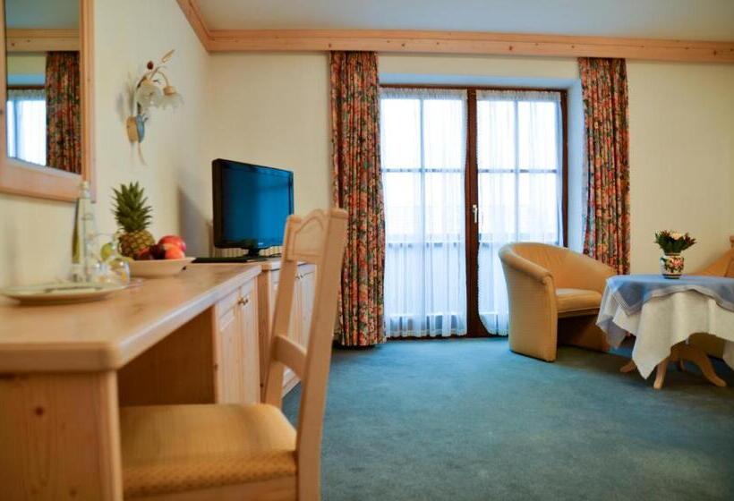 Номер Стандарт с Балконом, Restaurant Alpenhof