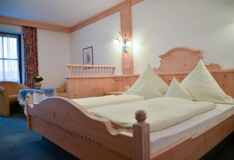 Номер Стандарт с Балконом, Restaurant Alpenhof