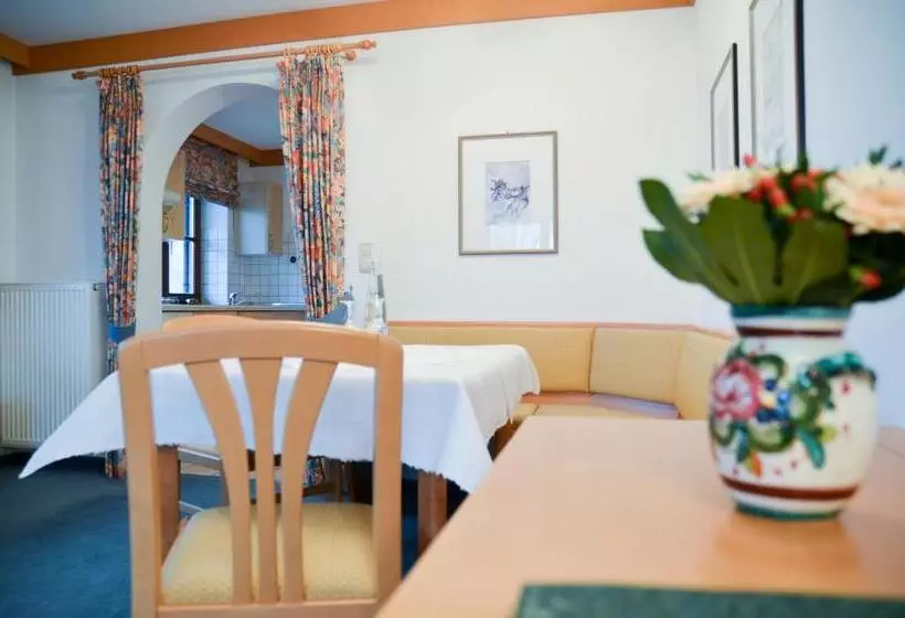 1ベッドルームアパートメント, Restaurant Alpenhof
