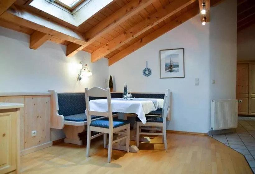 1ベッドルームのデラックスアパートメント, Restaurant Alpenhof