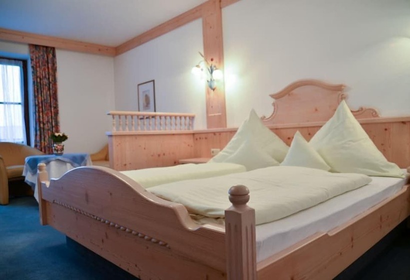 Номер Стандарт с Балконом, Restaurant Alpenhof