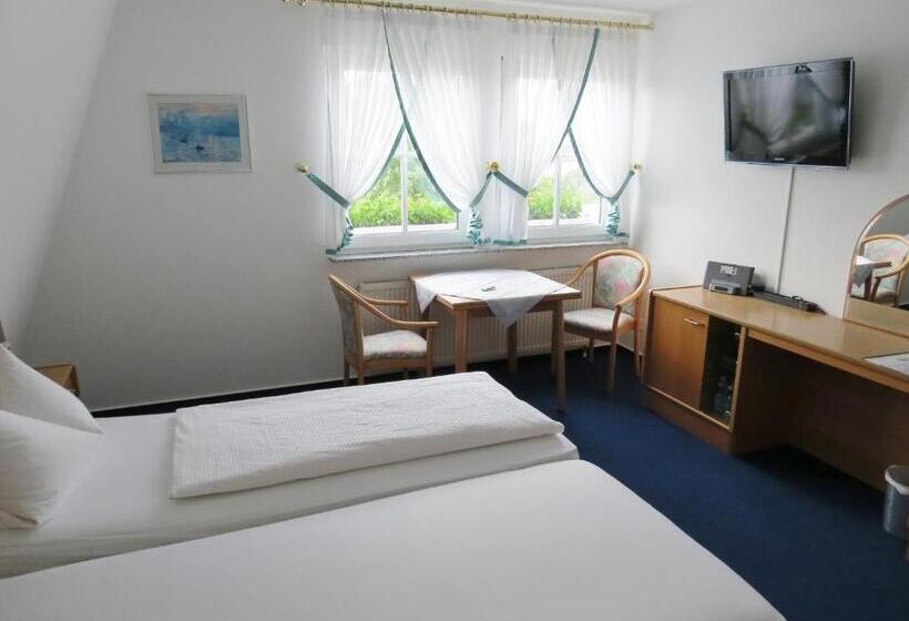 غرفة قياسية, Retterath Am Nürburgring