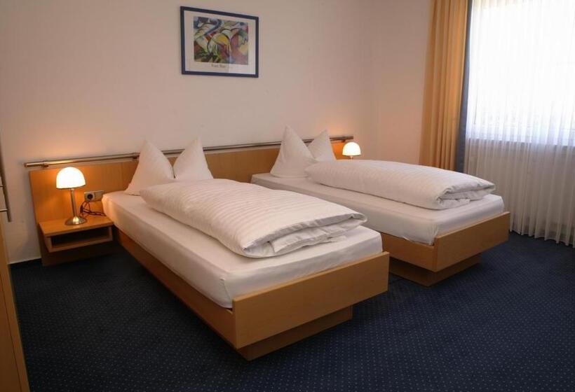 غرفة قياسية, Retterath Am Nürburgring