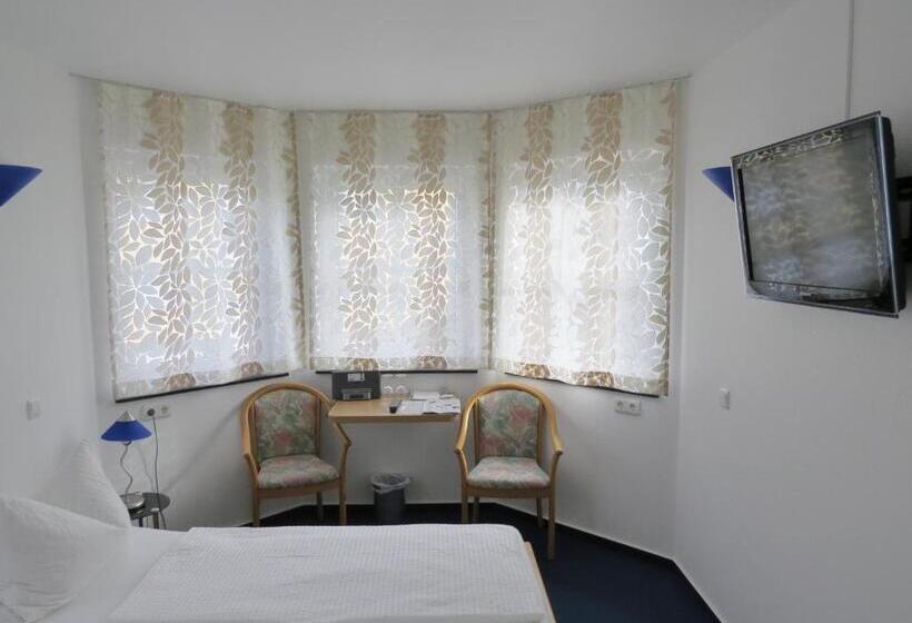 غرفة كومفورت, Retterath Am Nürburgring