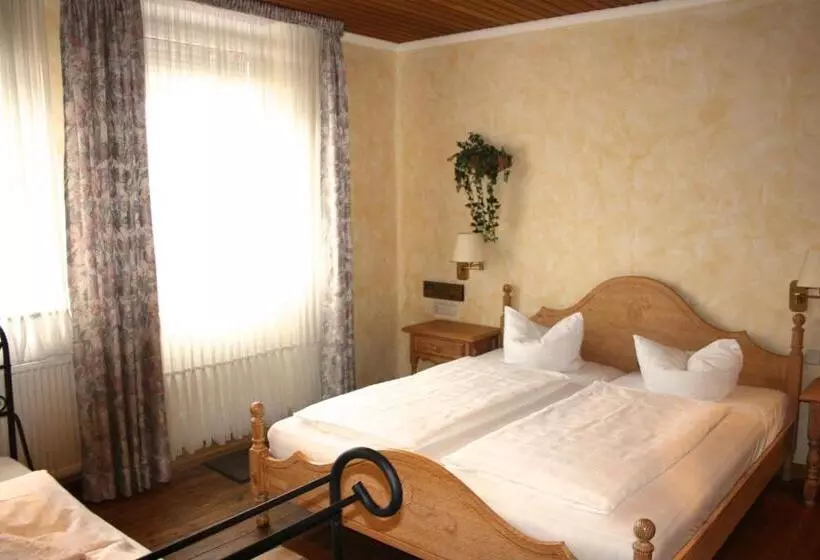 اتاق استاندارد سه نفره, Privathotel Brügges Loui